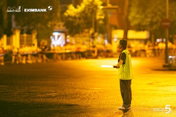 Photo HO CHI MINH CITY NIGHT RUN EXIMBANK 2026 - bf07688d797ac72849cef36ad795c36f.jpg