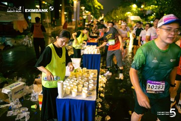 Photo HO CHI MINH CITY NIGHT RUN EXIMBANK 2026 - bf2ebcf6184fbbd9e9da5a5410b977c7.jpg