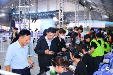 Photo HO CHI MINH CITY NIGHT RUN EXIMBANK 2026 - c093f50a13d11acb2039d44553d936ba.jpg
