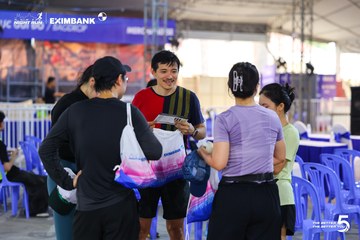 Photo HO CHI MINH CITY NIGHT RUN EXIMBANK 2026 - c182c9b40a3e8a53f66445251fc17825.jpg