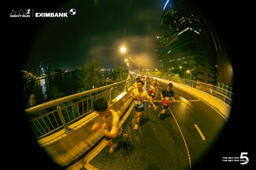 Photo HO CHI MINH CITY NIGHT RUN EXIMBANK 2026 - c1bb4c99dc181a9e51efaba7eabcc68a.jpg