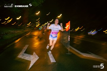 Photo HO CHI MINH CITY NIGHT RUN EXIMBANK 2026 - c226009f0bb1924d5e827fcd0bd95ec6.jpg