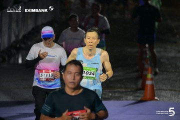 Photo HO CHI MINH CITY NIGHT RUN EXIMBANK 2026 - c24df51052393bac0dcd2532117f96cc.jpg