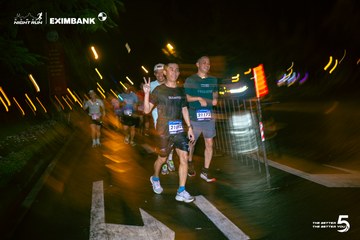 Photo HO CHI MINH CITY NIGHT RUN EXIMBANK 2026 - c2a119a7015900b66de60068cf4dfe07.jpg