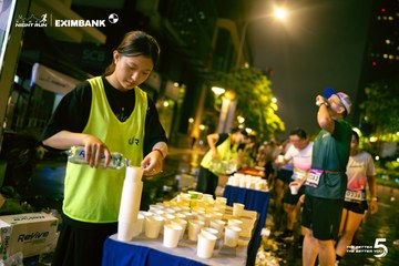 Photo HO CHI MINH CITY NIGHT RUN EXIMBANK 2026 - c2a4e222b328ae57d43b80f3e44b3d39.jpg
