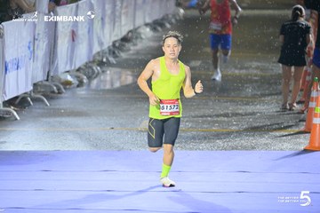 Photo HO CHI MINH CITY NIGHT RUN EXIMBANK 2026 - c338319b48917a077621c4da8f21f93d.jpg