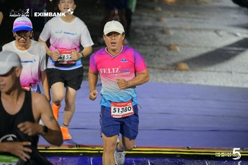 Photo HO CHI MINH CITY NIGHT RUN EXIMBANK 2026 - c3b89123f41d3a192f70a3fbcf0b2754.jpg