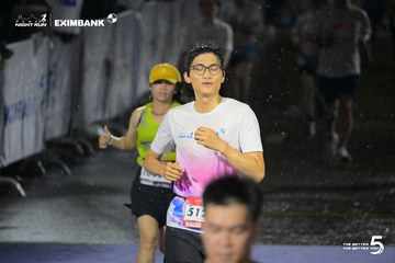 Photo HO CHI MINH CITY NIGHT RUN EXIMBANK 2026 - c4006ecbb46b056c057970e586ff1597.jpg