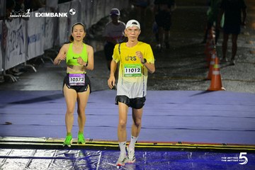 Photo HO CHI MINH CITY NIGHT RUN EXIMBANK 2026 - c473bd1635b18a88dbfbf36df2570af9.jpg