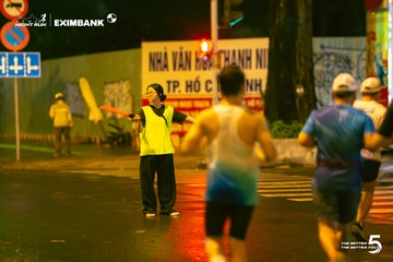 Photo HO CHI MINH CITY NIGHT RUN EXIMBANK 2026 - c49538b8baf89300f1384c942096fe15.jpg
