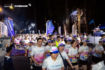 Ảnh sự kiện HO CHI MINH CITY NIGHT RUN EXIMBANK 2026 - c5b0841c44415834a957ff4df4fd282e.jpg