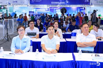 Photo HO CHI MINH CITY NIGHT RUN EXIMBANK 2026 - c5eeb8cddb63e93ae8d2f2d4f707e182.jpg