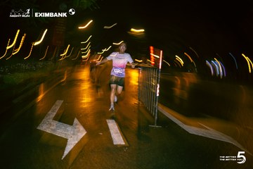 Photo HO CHI MINH CITY NIGHT RUN EXIMBANK 2026 - c658ed2f4ddc5ce7f0203fdc51fe700f.jpg