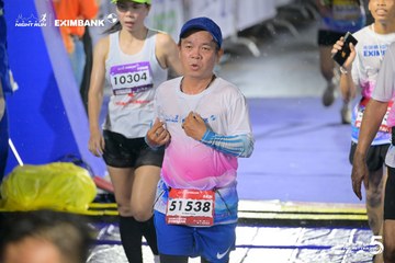 Photo HO CHI MINH CITY NIGHT RUN EXIMBANK 2026 - c7d532e1a3a9f1a2305f3def41627c55.jpg