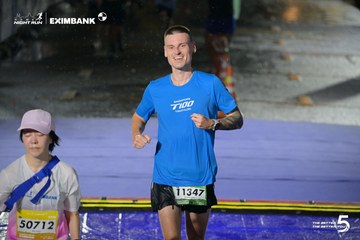Photo HO CHI MINH CITY NIGHT RUN EXIMBANK 2026 - c7ffc443bccb12852d50bca1def8af18.jpg