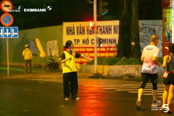 Photo HO CHI MINH CITY NIGHT RUN EXIMBANK 2026 - c8c58368d4f029788e91737d5b62d917.jpg