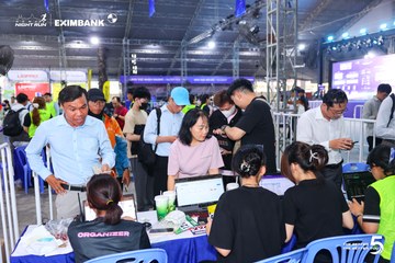 Photo HO CHI MINH CITY NIGHT RUN EXIMBANK 2026 - c96777cc11dbe11dcda3b0fb5961691d.jpg