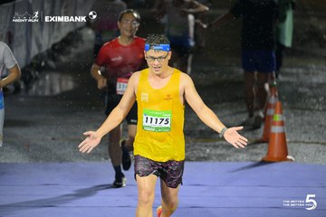 Photo HO CHI MINH CITY NIGHT RUN EXIMBANK 2026 - c9b45b4c43dd5b8e03e8acf62f2b9fbe.jpg