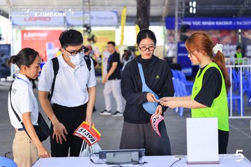 Photo HO CHI MINH CITY NIGHT RUN EXIMBANK 2026 - c9fef48e7432d35167552af9cf2108a9.jpg