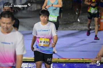 Photo HO CHI MINH CITY NIGHT RUN EXIMBANK 2026 - cb1919499df62f63d8e42938eeeca205.jpg