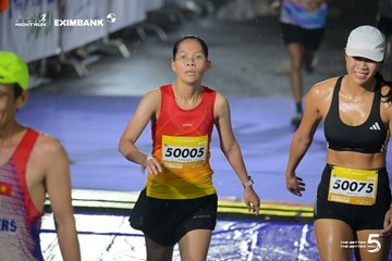 Photo HO CHI MINH CITY NIGHT RUN EXIMBANK 2026 - cbcaeaf723e5d3a115efb6778e6ceab8.jpg