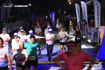 HO CHI MINH CITY NIGHT RUN EXIMBANK 2026 - Ảnh #4987618