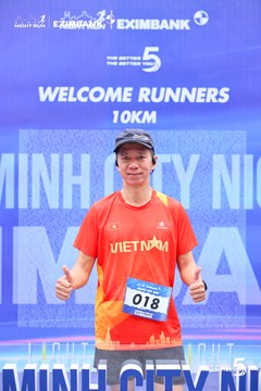 Photo HO CHI MINH CITY NIGHT RUN EXIMBANK 2026 - cdbfc485ec609b0a3214ef3120ed9f1f.jpg