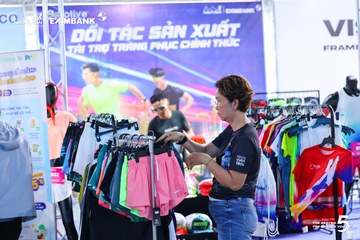 Photo HO CHI MINH CITY NIGHT RUN EXIMBANK 2026 - cde95465c5faedae73efd00f088e379e.jpg