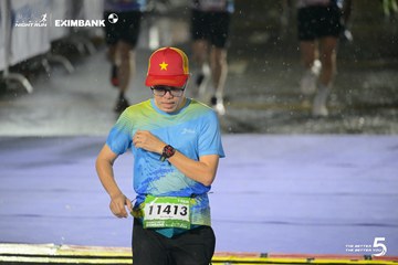 Photo HO CHI MINH CITY NIGHT RUN EXIMBANK 2026 - cfc1de3f78df371f4eafa031a9317328.jpg