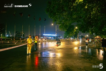 Photo HO CHI MINH CITY NIGHT RUN EXIMBANK 2026 - d035b1d2942008070517d0570a662b03.jpg