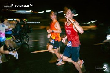 Photo HO CHI MINH CITY NIGHT RUN EXIMBANK 2026 - d1cb059c1e7bb849ee3c226d94edb7f6.jpg