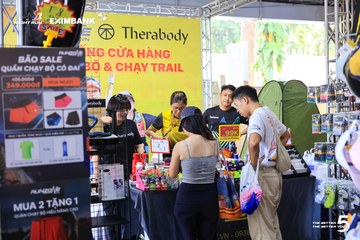 Photo HO CHI MINH CITY NIGHT RUN EXIMBANK 2026 - d28fc63503a073d9ae1a17bbd0bd3594.jpg