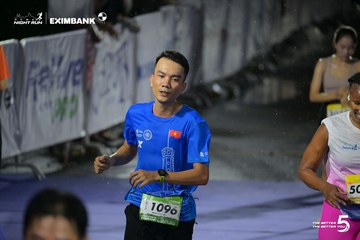 Photo HO CHI MINH CITY NIGHT RUN EXIMBANK 2026 - d3612e57faf82421819f6db5abeb4347.jpg