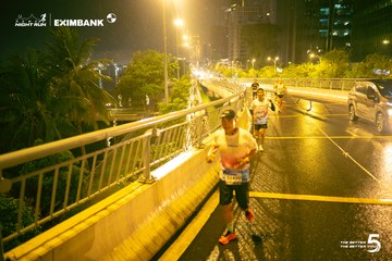 Photo HO CHI MINH CITY NIGHT RUN EXIMBANK 2026 - d3b354eb88e7a19ad2a9f35153119de8.jpg