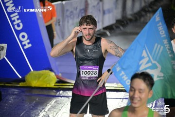 Photo HO CHI MINH CITY NIGHT RUN EXIMBANK 2026 - d3bcd948f8bbc160e4160206d2218144.jpg