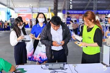 Photo HO CHI MINH CITY NIGHT RUN EXIMBANK 2026 - d3f98a4fc8d6a4992cd6f9ee1c411cfa.jpg