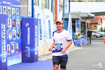 Photo HO CHI MINH CITY NIGHT RUN EXIMBANK 2026 - d512fa0396f3373a4732ee4fbc590f93.jpg