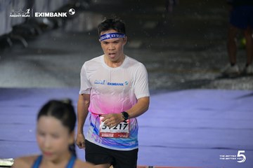 Photo HO CHI MINH CITY NIGHT RUN EXIMBANK 2026 - d560c16f8b7ec35f227d2c993b3c3f4b.jpg