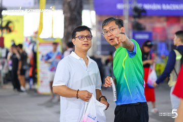 Photo HO CHI MINH CITY NIGHT RUN EXIMBANK 2026 - d5ef3ae38d0664440206201bc0f0f3cf.jpg