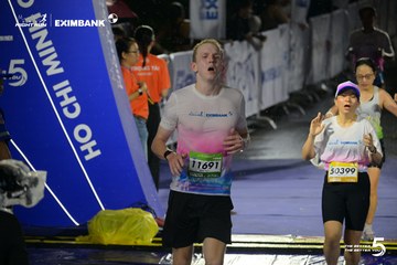 Photo HO CHI MINH CITY NIGHT RUN EXIMBANK 2026 - d616994f958447bc1f2aa1f80bc00d11.jpg