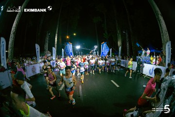 Ảnh sự kiện HO CHI MINH CITY NIGHT RUN EXIMBANK 2026 - d640b6317529d441ebca9c32ff5f4eed.jpg