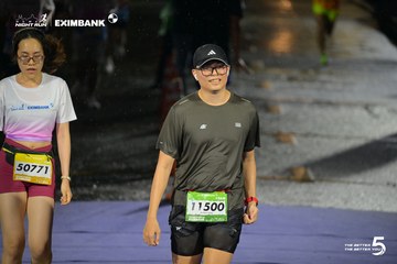 Photo HO CHI MINH CITY NIGHT RUN EXIMBANK 2026 - d682654d4da039afbcdaf1e490958c3d.jpg