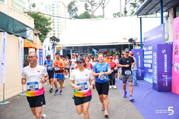 Photo HO CHI MINH CITY NIGHT RUN EXIMBANK 2026 - d6a09d6b3e852914f0159d6984730876.jpg