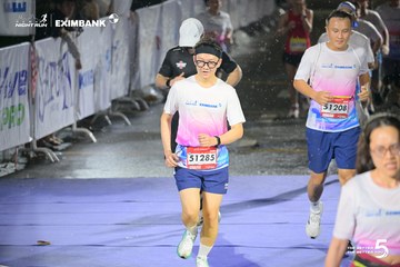 Photo HO CHI MINH CITY NIGHT RUN EXIMBANK 2026 - d74daf9a9d6e2d9e87a5d25bda6dc982.jpg