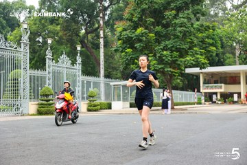 Photo HO CHI MINH CITY NIGHT RUN EXIMBANK 2026 - d75a9b7d982f985f4b151d697505bb49.jpg