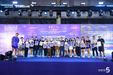 Photo HO CHI MINH CITY NIGHT RUN EXIMBANK 2026 - d786d9360d414983e446456a7f08f521.jpg