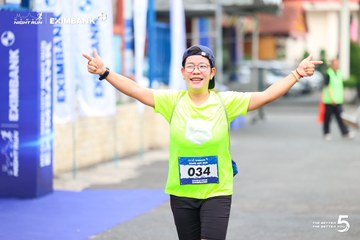 Photo HO CHI MINH CITY NIGHT RUN EXIMBANK 2026 - d7b2d1676e7c2d0abdd7ee39b0393f6a.jpg