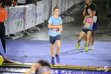 Photo HO CHI MINH CITY NIGHT RUN EXIMBANK 2026 - d7b82c4f8531ffef1a3e34d52095e863.jpg