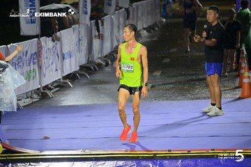 Photo HO CHI MINH CITY NIGHT RUN EXIMBANK 2026 - d7f9510a7d45772b6414bd20ca80aecf.jpg