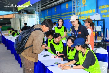 Photo HO CHI MINH CITY NIGHT RUN EXIMBANK 2026 - d83580b9423bd57ba8803b4628340c4e.jpg